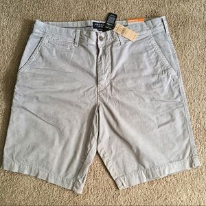 SOLD Men’s American Eagle Khaki Shorts